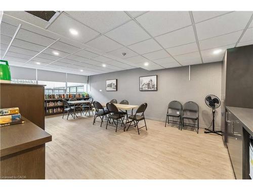 905-120 Duke Street, Hamilton, ON - Indoor