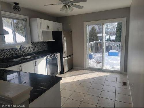 46 Charles Street, Brantford, ON - Indoor Photo Showing Kitchen