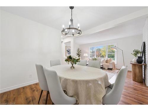 29-100 Bluevale Street N, Waterloo, ON - Indoor Photo Showing Dining Room