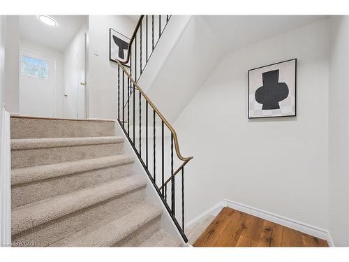 29-100 Bluevale Street N, Waterloo, ON - Indoor Photo Showing Other Room