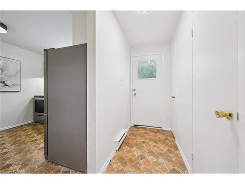 29-100 Bluevale Street N, Waterloo, ON - Indoor Photo Showing Other Room