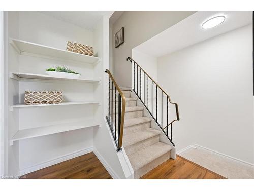 29-100 Bluevale Street N, Waterloo, ON - Indoor Photo Showing Other Room