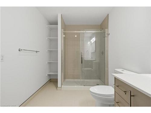 525-525 New Dundee Road, Kitchener, ON - Indoor Photo Showing Bathroom