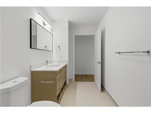 525-525 New Dundee Road, Kitchener, ON - Indoor Photo Showing Bathroom