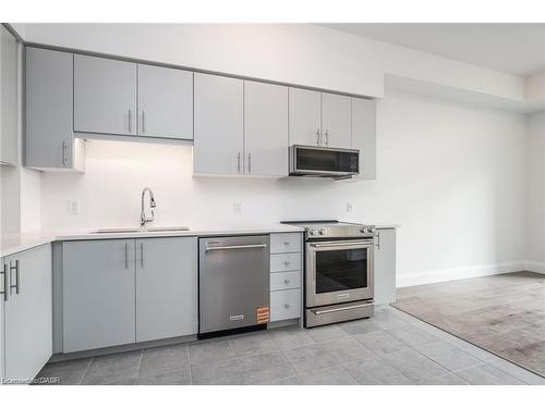 1303-93 Arthur Street S, Guelph, ON - Indoor Photo Showing Kitchen With Stainless Steel Kitchen With Double Sink