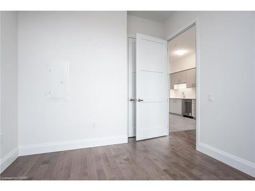 1303-93 Arthur Street S, Guelph, ON - Indoor Photo Showing Other Room