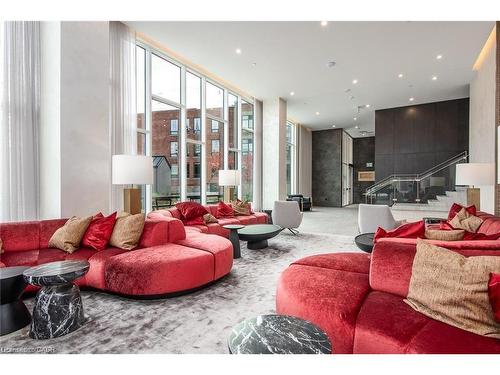 1303-93 Arthur Street S, Guelph, ON - Indoor Photo Showing Living Room