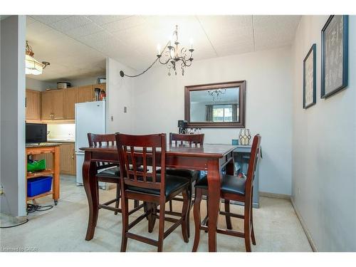 104-71 Vanier Drive, Kitchener, ON - Indoor Photo Showing Dining Room