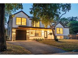 5135 Mulberry Drive  Burlington, ON L7N 1V7