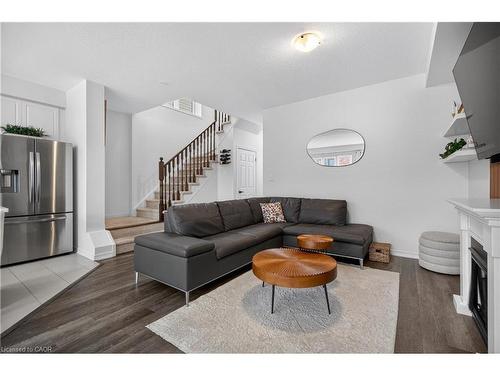 50 Kelso Drive, Caledonia, ON - Indoor Photo Showing Living Room