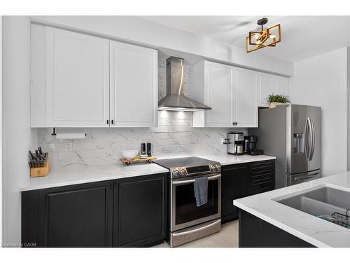50 Kelso Drive, Caledonia, ON - Indoor Photo Showing Kitchen With Double Sink With Upgraded Kitchen