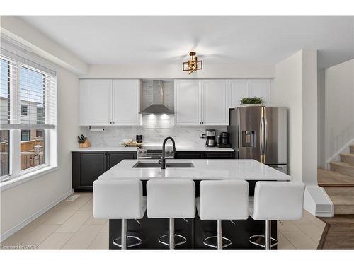 50 Kelso Drive, Caledonia, ON - Indoor Photo Showing Kitchen With Upgraded Kitchen