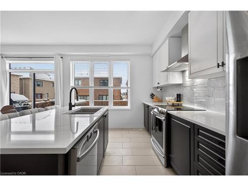 50 Kelso Drive, Caledonia, ON - Indoor Photo Showing Kitchen With Double Sink With Upgraded Kitchen