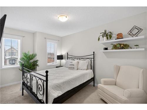 50 Kelso Drive, Caledonia, ON - Indoor Photo Showing Bedroom