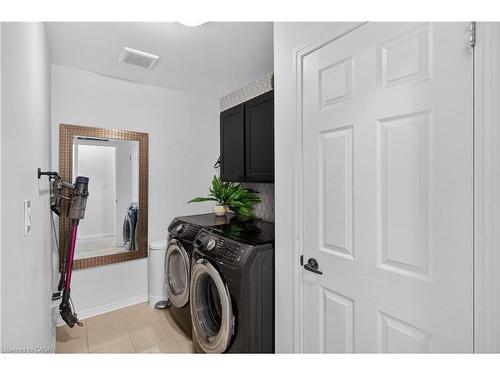 50 Kelso Drive, Caledonia, ON - Indoor Photo Showing Laundry Room