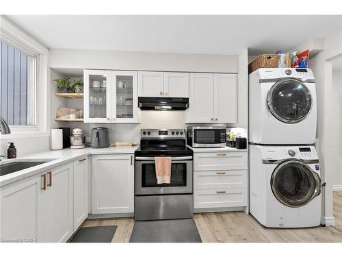 B63-25 Britten Close, Hamilton, ON - Indoor Photo Showing Laundry Room
