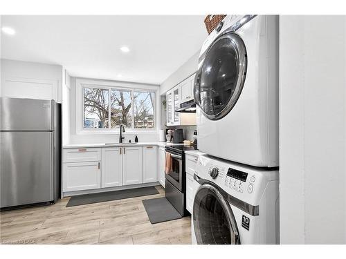 B63-25 Britten Close, Hamilton, ON - Indoor Photo Showing Laundry Room