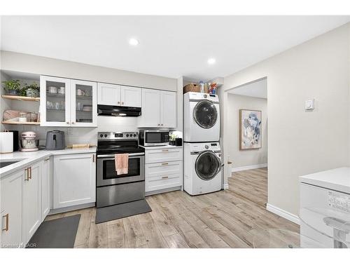 B63-25 Britten Close, Hamilton, ON - Indoor