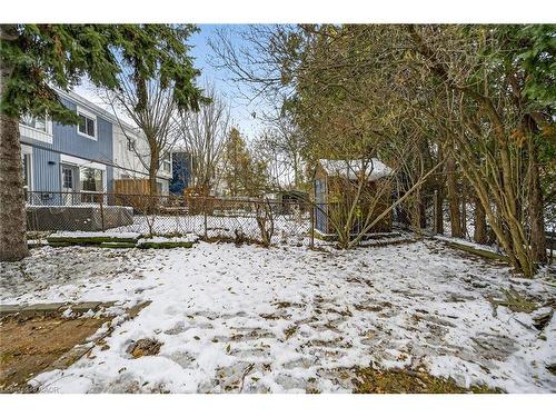 B63-25 Britten Close, Hamilton, ON - Outdoor