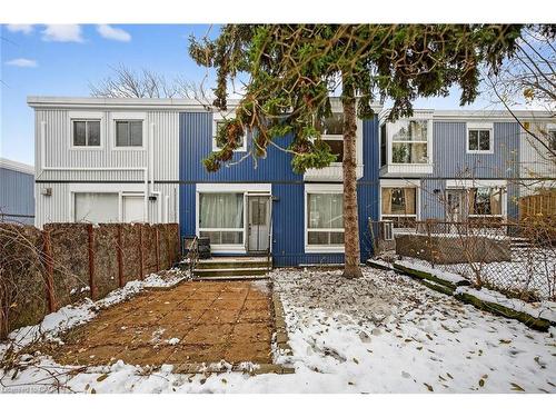 B63-25 Britten Close, Hamilton, ON - Outdoor