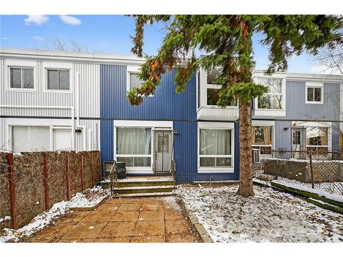 B63-25 Britten Close, Hamilton, ON - Outdoor