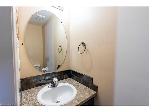 Lower-79 Munroe Crescent, Guelph, ON - Indoor Photo Showing Bathroom