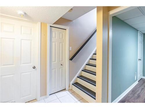 Lower-79 Munroe Crescent, Guelph, ON - Indoor Photo Showing Other Room