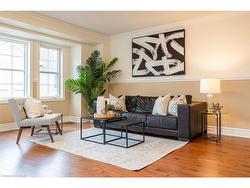 38 Archibald Mews  Toronto, ON M1P 0A4