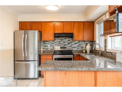 38 Archibald Mews, Toronto, ON - Indoor Photo Showing Kitchen With Double Sink