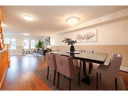 38 Archibald Mews, Toronto, ON - Indoor Photo Showing Other Room