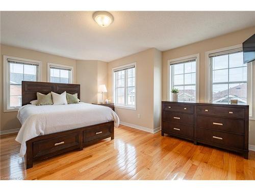 38 Archibald Mews, Toronto, ON - Indoor Photo Showing Bedroom
