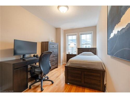 38 Archibald Mews, Toronto, ON - Indoor