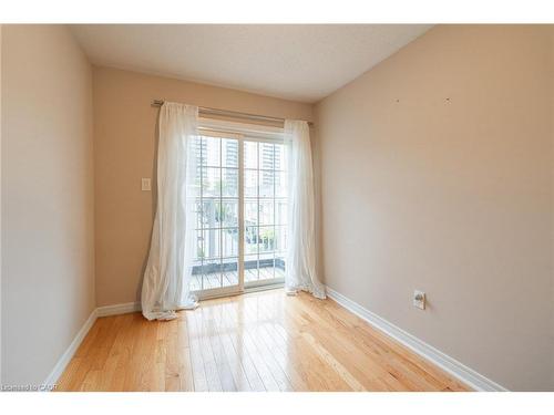 38 Archibald Mews, Toronto, ON - Indoor Photo Showing Other Room