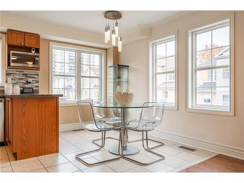 38 Archibald Mews, Toronto, ON - Indoor Photo Showing Dining Room