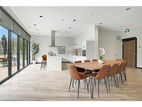 724-525 New Dundee Road, Kitchener, ON - Indoor Photo Showing Dining Room