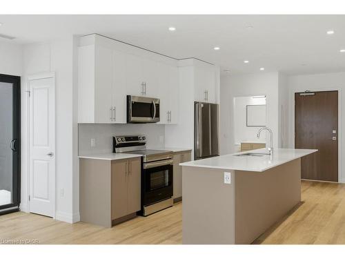 724-525 New Dundee Road, Kitchener, ON - Indoor Photo Showing Kitchen With Stainless Steel Kitchen