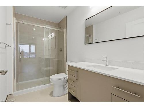 724-525 New Dundee Road, Kitchener, ON - Indoor Photo Showing Bathroom