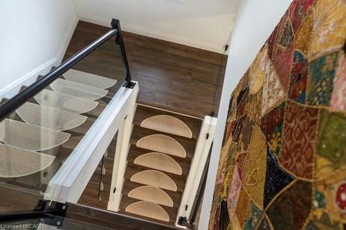 122 Queensdale Avenue E, Hamilton, ON - Indoor Photo Showing Other Room