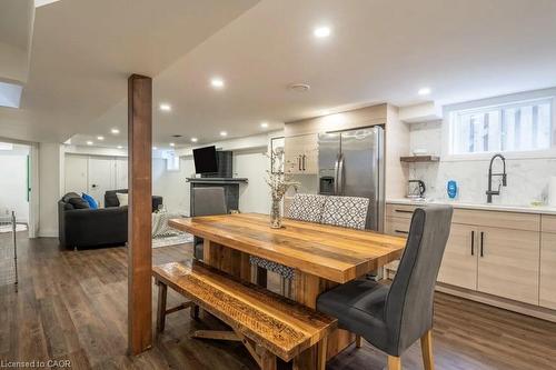 122 Queensdale Avenue E, Hamilton, ON - Indoor Photo Showing Other Room