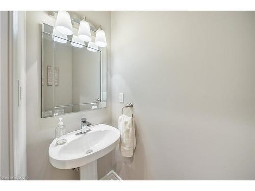 1351 Mcguffin Gate, Milton, ON - Indoor Photo Showing Bathroom
