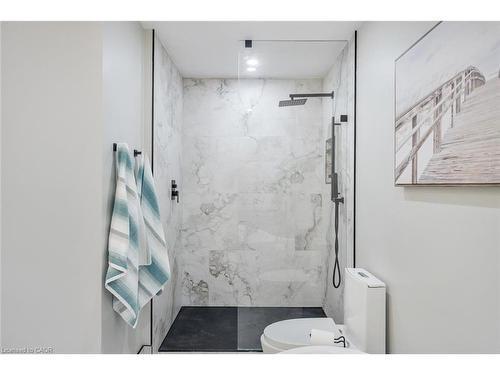 1351 Mcguffin Gate, Milton, ON - Indoor Photo Showing Bathroom