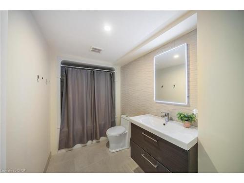 1351 Mcguffin Gate, Milton, ON - Indoor Photo Showing Bathroom