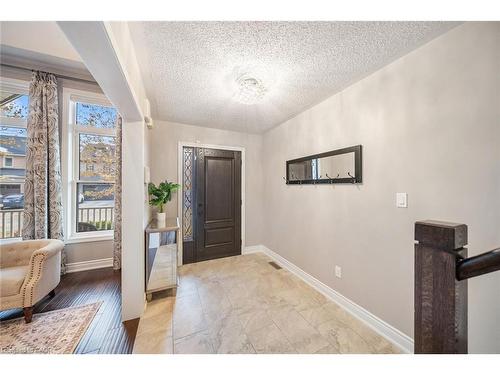1351 Mcguffin Gate, Milton, ON - Indoor Photo Showing Other Room