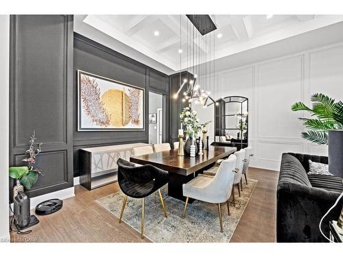 334 Third Line, Oakville, ON - Indoor Photo Showing Dining Room