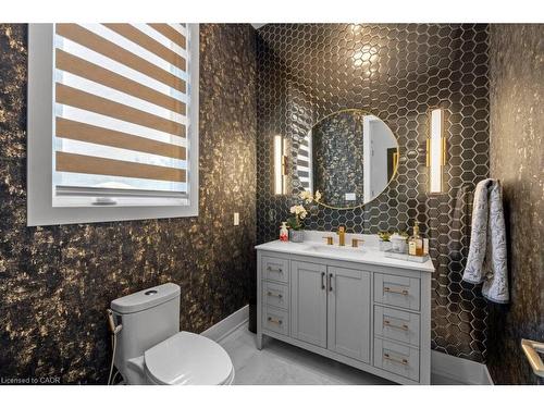 334 Third Line, Oakville, ON - Indoor Photo Showing Bathroom