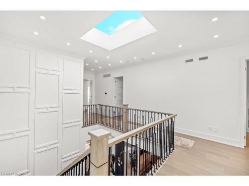 334 Third Line, Oakville, ON - Indoor Photo Showing Other Room