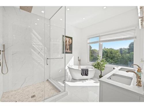 334 Third Line, Oakville, ON - Indoor Photo Showing Bathroom