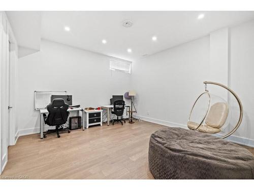 334 Third Line, Oakville, ON - Indoor