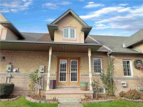 47 Dynasty Avenue, Stoney Creek, ON - Outdoor With Deck Patio Veranda