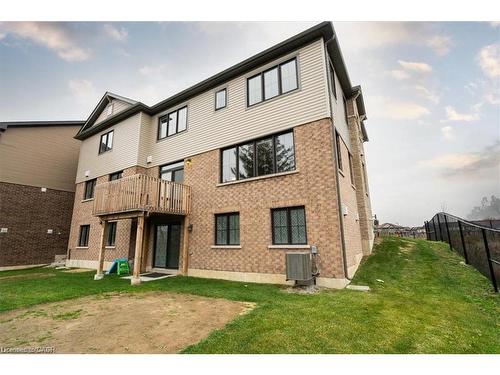 107 Cuesta Heights, Hamilton, ON - Outdoor With Exterior